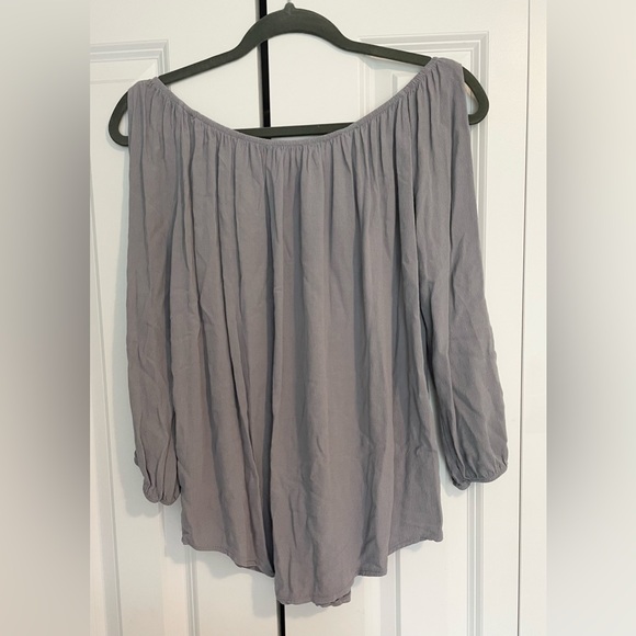 American Eagle Off Shoulder Blouse - Picture 3 of 5